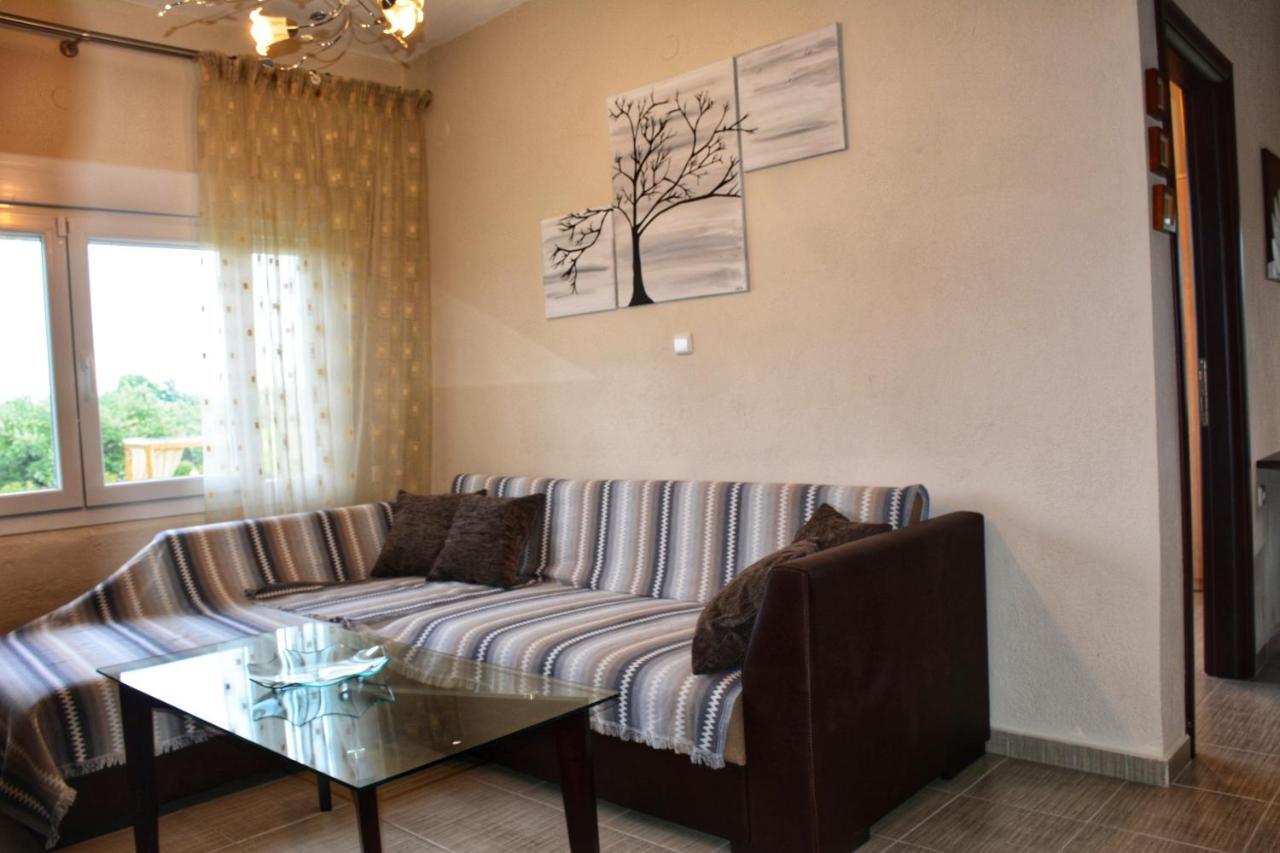 Relax House S Villa เลปโตการายา ภายนอก รูปภาพ